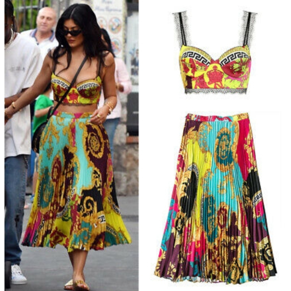 Kylie Jenners Versace Baroque